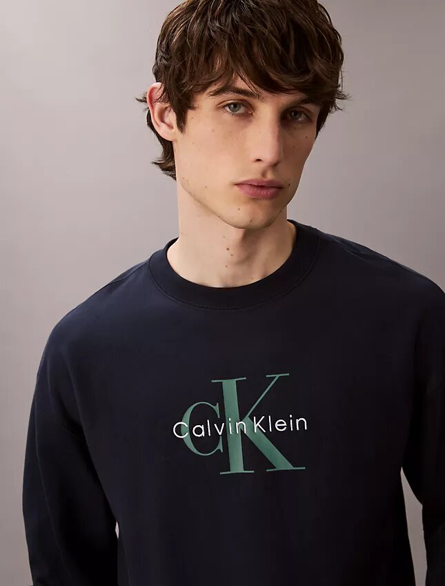 Wygodna bluza z wysokiej jakości frotte i haftowanym logo Monogram Wygodna bluza z wysokiej jakości frotte i haftowanym logo Monogram