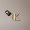 Wyrazisty brelok z Monogramem