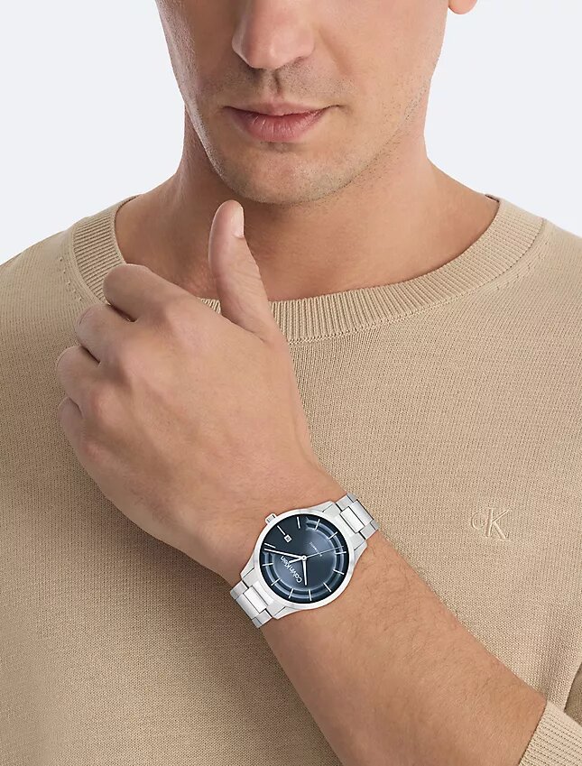 Zegarek z automatycznym mechanizmem i bransoletą typu H-Link Zegarek z automatycznym mechanizmem i bransoletą typu H-Link