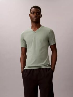 Zestaw 3 koszulek z Cotton Stretch o kroju slim fit z dekoltem w serek Zestaw 3 koszulek z Cotton Stretch o kroju slim fit z dekoltem w serek