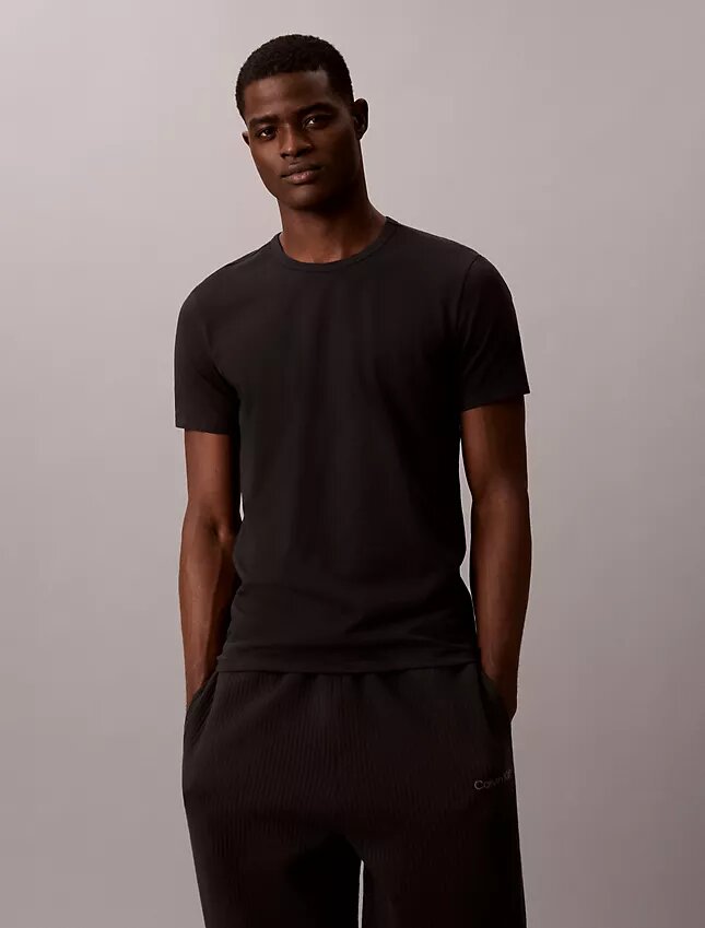 Zestaw 3 koszulek z okrągłym dekoltem o dopasowanym kroju, wykonanych z Cotton Stretch Zestaw 3 koszulek z okrągłym dekoltem o dopasowanym kroju, wykonanych z Cotton Stretch
